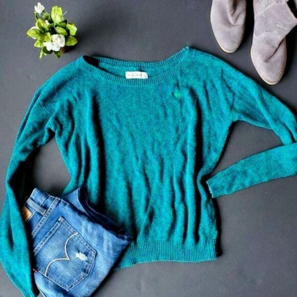 💍Abercrombie and Fitch Knit Sweater - Picture 1 of 8